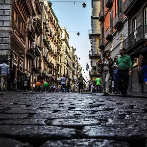 Latt E Liett Naples